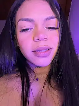 Snapshot of Charly_ chatting on December 2024 11:44:01 AM Charly online show from December 2024 11:44:01 AM