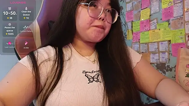 ANNELIESE  online show from December 2024 06:17:02 PM