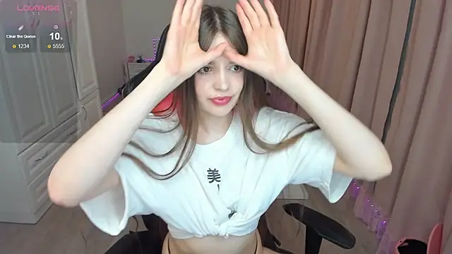 lil cassie online show from November 2025 09:25:02 PM