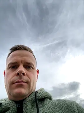 Danii0790 online show from November 2025 09:44:02 AM