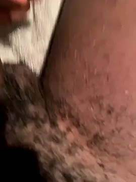 Snapshot of la_chiennete chatting on September 2025 09:08:02 PM la chiennete online show from September 2025 09:08:02 PM