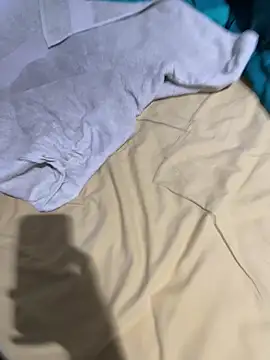 Snapshot of la_chiennete chatting on November 2025 11:21:01 AM la chiennete online show from November 2025 11:21:01 AM