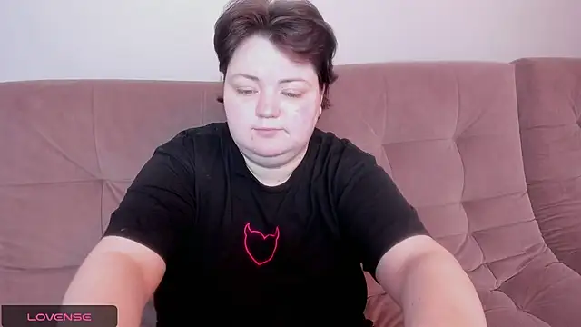 ihaveasecret  online show from January 2025 07:05:01 PM