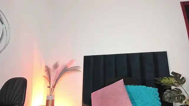 NoraDasilva online show from October 2025 12:36:01 AM