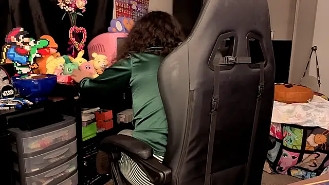 Snapshot of ShinyCherub chatting on September 2025 06:02:02 PM ShinyCherub online show from September 2025 06:02:02 PM