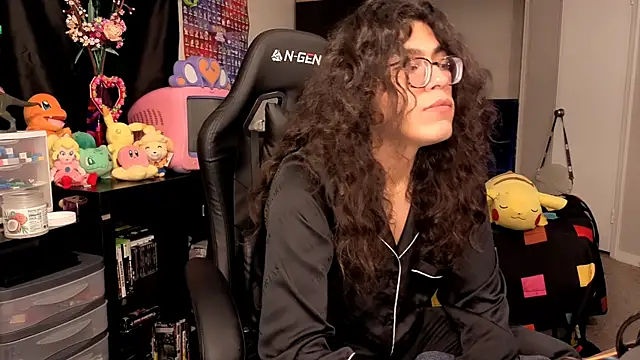 Snapshot of ShinyCherub chatting on October 2025 02:12:02 PM ShinyCherub online show from October 2025 02:12:02 PM