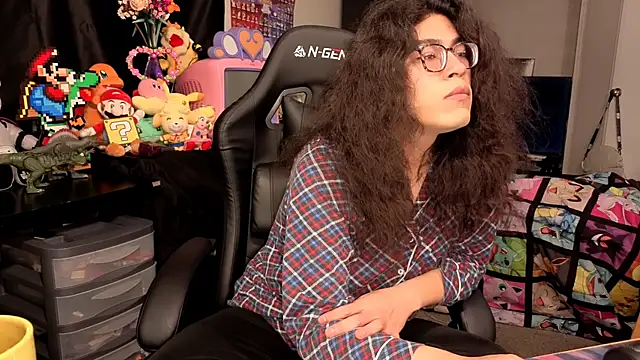 Snapshot of ShinyCherub chatting on October 2025 11:14:02 AM ShinyCherub online show from October 2025 11:14:02 AM