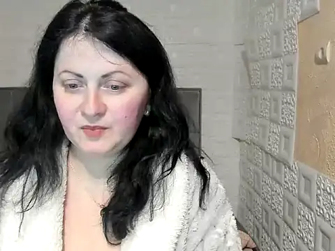 Lillian2 online show from March 2025 07:06:02 PM