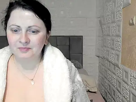 Lillian2 online show from March 2025 04:37:01 PM