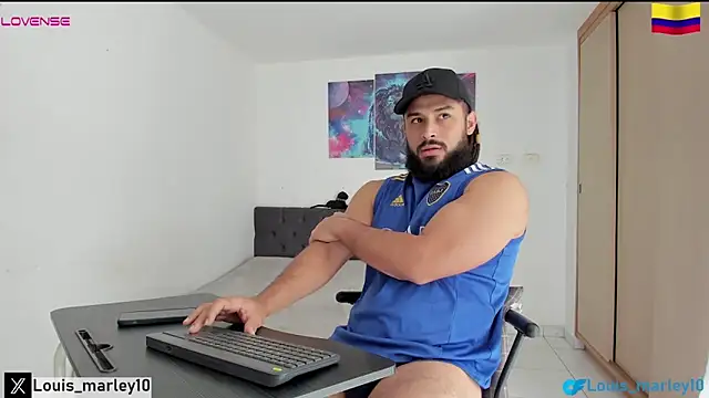 Snapshot of Louis_marley__ chatting on October 2025 03:35:02 PM Louis marley online show from October 2025 03:35:02 PM