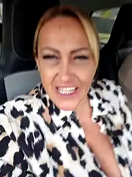 Snapshot of Isabellaa04 chatting on September 2025 07:01:01 AM Isabellaa04 online show from September 2025 07:01:01 AM