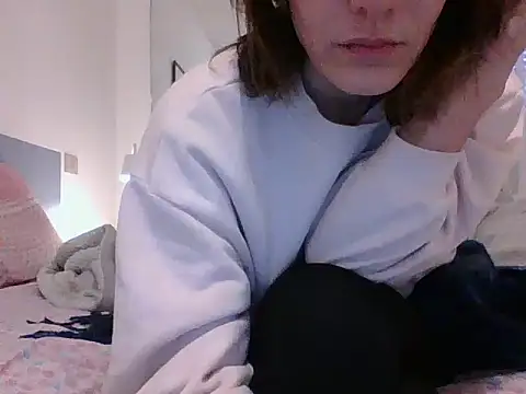 Emyly83 online show from January 2025 10:21:02 AM