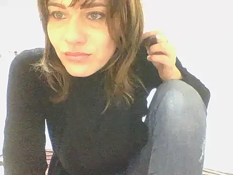Emyly83 online show from January 2025 01:22:01 PM