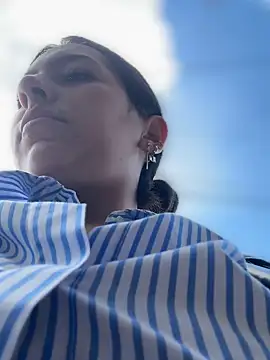 Nicollemays online show from September 2025 02:21:01 PM