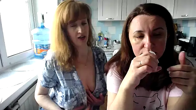 Snapshot of DonnaMagdalena chatting on March 2025 09:29:01 AM DonnaMagdalena online show from March 2025 09:29:01 AM