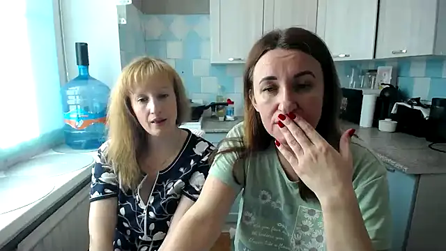 Snapshot of DonnaMagdalena chatting on September 2025 07:13:02 AM DonnaMagdalena online show from September 2025 07:13:02 AM