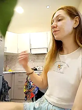 Snapshot of _Sweet_Love_ chatting on October 2025 12:27:01 PM Sweet Love online show from October 2025 12:27:01 PM