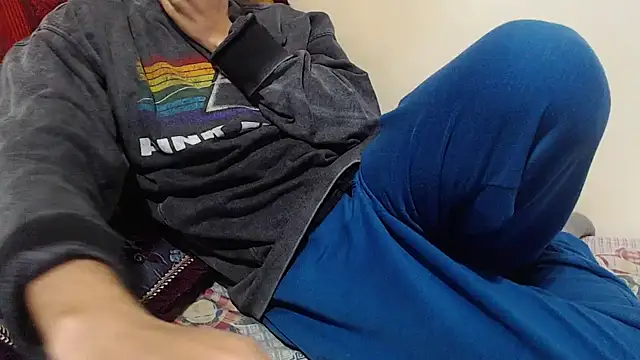 Snapshot of Alexdelarge323 chatting on January 2025 03:32:01 PM Alexdelarge323 online show from January 2025 03:32:01 PM