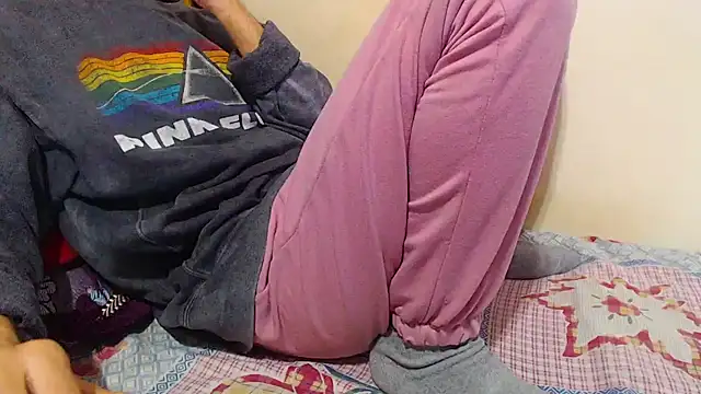 Snapshot of Alexdelarge323 chatting on January 2025 11:01:01 AM Alexdelarge323 online show from January 2025 11:01:01 AM