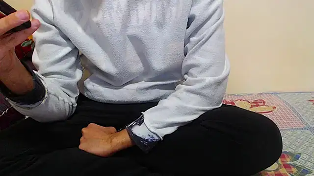 Snapshot of Alexdelarge323 chatting on February 2025 04:56:02 PM Alexdelarge323 online show from February 2025 04:56:02 PM