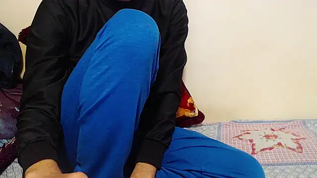 Snapshot of Alexdelarge323 chatting on February 2025 04:09:02 PM Alexdelarge323 online show from February 2025 04:09:02 PM