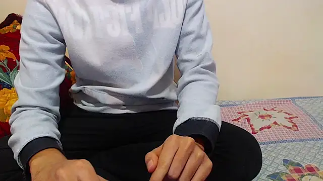 Snapshot of Alexdelarge323 chatting on February 2025 09:35:01 AM Alexdelarge323 online show from February 2025 09:35:01 AM