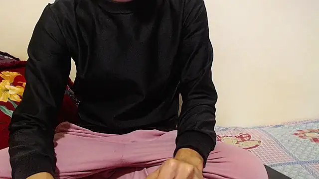 Snapshot of Alexdelarge323 chatting on February 2025 11:03:01 AM Alexdelarge323 online show from February 2025 11:03:01 AM