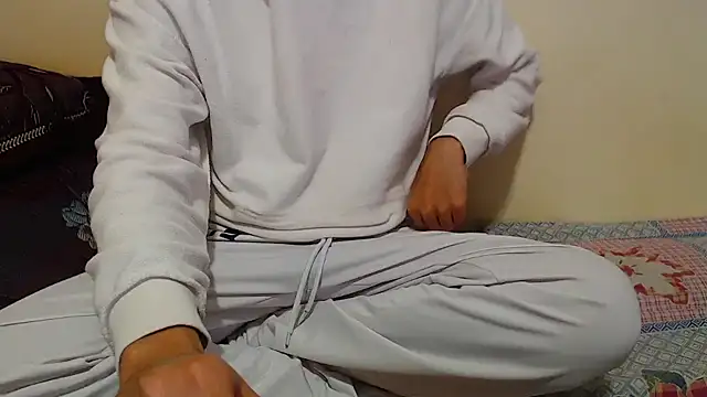 Snapshot of Alexdelarge323 chatting on March 2025 12:17:01 PM Alexdelarge323 online show from March 2025 12:17:01 PM