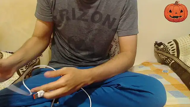 Snapshot of Alexdelarge323 chatting on October 2025 11:21:02 AM Alexdelarge323 online show from October 2025 11:21:02 AM