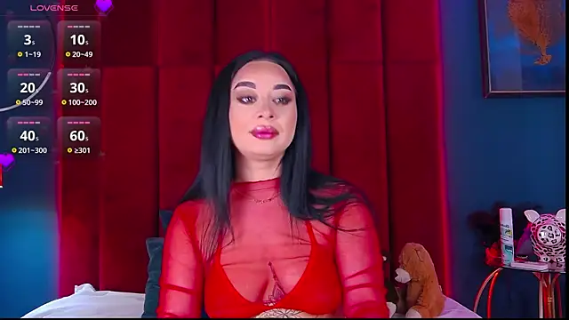 MadyLuxxx online show from October 2025 07:03:01 PM