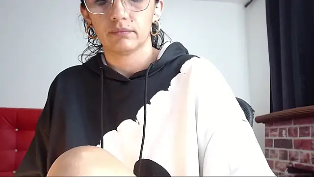 Lucynaugthyy online show from January 2025 10:34:02 AM
