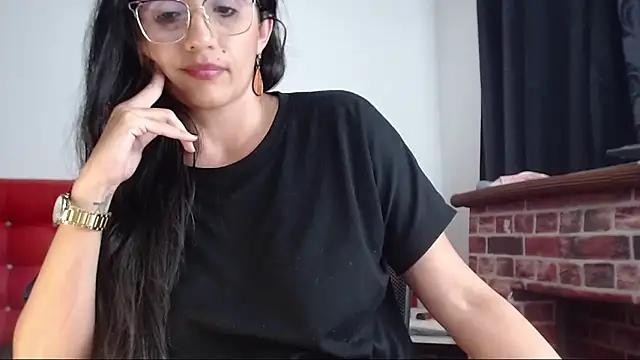 Lucynaugthyy online show from March 2025 04:49:01 AM
