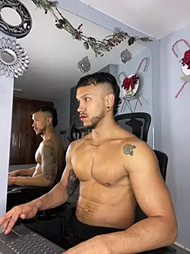ARON TAYLER01 online show from December 2024 12:45:02 PM