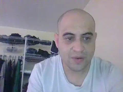 Snapshot of alphaswitchard chatting on December 2024 03:47:02 PM alphaswitchard online show from December 2024 03:47:02 PM