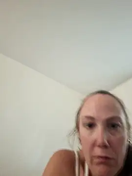 Snapshot of Wisie_Cutie chatting on October 2025 04:15:02 PM Wisie Cutie online show from October 2025 04:15:02 PM