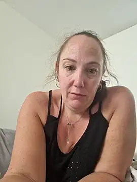 Snapshot of Wisie_Cutie chatting on October 2025 01:12:02 PM Wisie Cutie online show from October 2025 01:12:02 PM