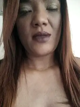 Snapshot of Indianpleasure300 chatting on November 2025 01:57:01 PM Indianpleasure300 online show from November 2025 01:57:01 PM