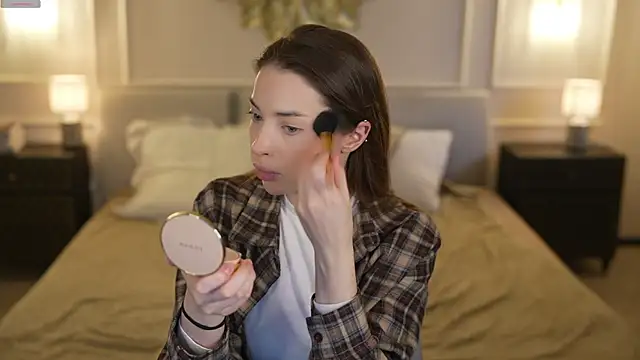 Snapshot of Kate054 chatting on December 2025 11:19:01 AM Kate054 online show from December 2025 11:19:01 AM