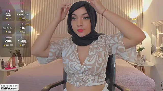 Snapshot of Sooffii_1 chatting on December 2024 01:58:01 AM Sooffii 1 online show from December 2024 01:58:01 AM