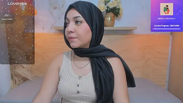 Snapshot of Sooffii_1 chatting on December 2024 10:33:02 PM Sooffii 1 online show from December 2024 10:33:02 PM