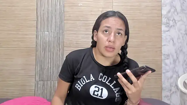 GIRLORI22 online show from September 2025 07:52:01 PM