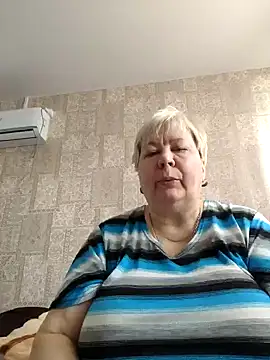 EffectFiona online show from February 2025 10:10:01 AM