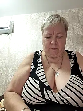 EffectFiona online show from November 2025 01:41:01 AM