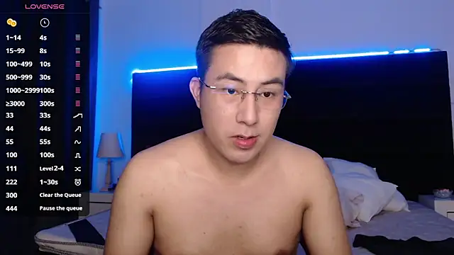 andrewmhilton  online show from January 2025 12:54:01 AM