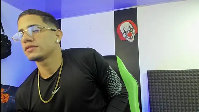 jhonnysnow17 online show from January 2025 02:56:02 PM