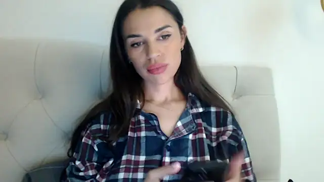 Mika Gold online show from October 2025 05:55:02 PM