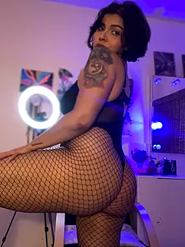 GigiiStone online show from October 2025 05:01:01 PM