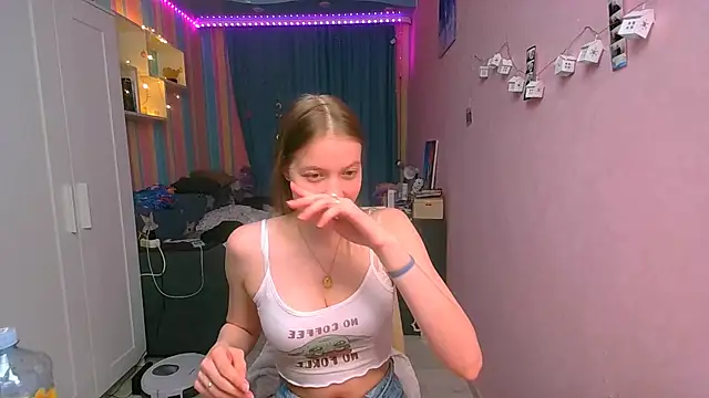   Aphrodita  wow   online show from March 2025 03:02:01 PM