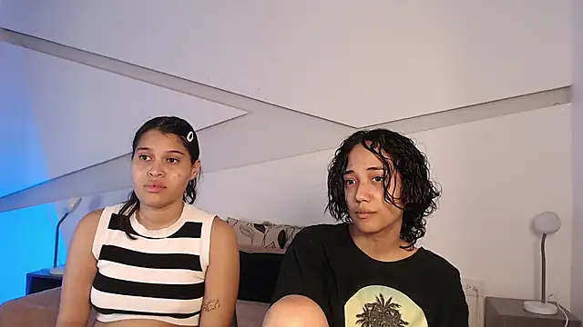 Snapshot of hot_little_bunny chatting on November 2025 09:14:01 PM hot little bunny online show from November 2025 09:14:01 PM