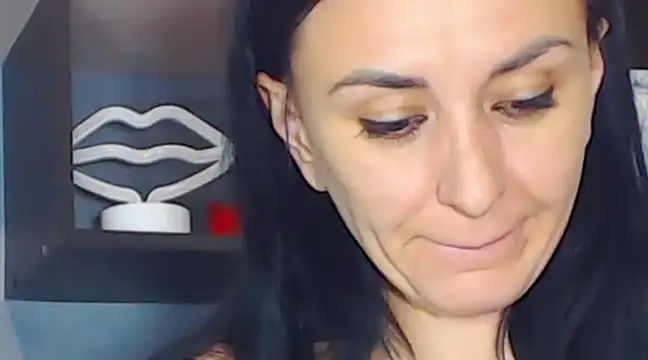 Snapshot of Siaconna chatting on December 2024 10:38:02 AM Siaconna online show from December 2024 10:38:02 AM